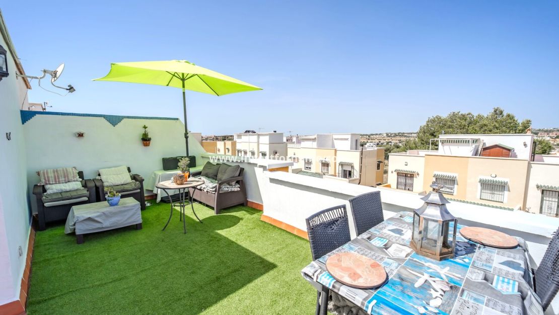 Försäljning - Villa - Orihuela Costa - Res Valle de los pinos