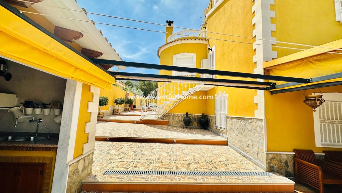 Försäljning - Villa - Orihuela Costa - Urb. Montepinar