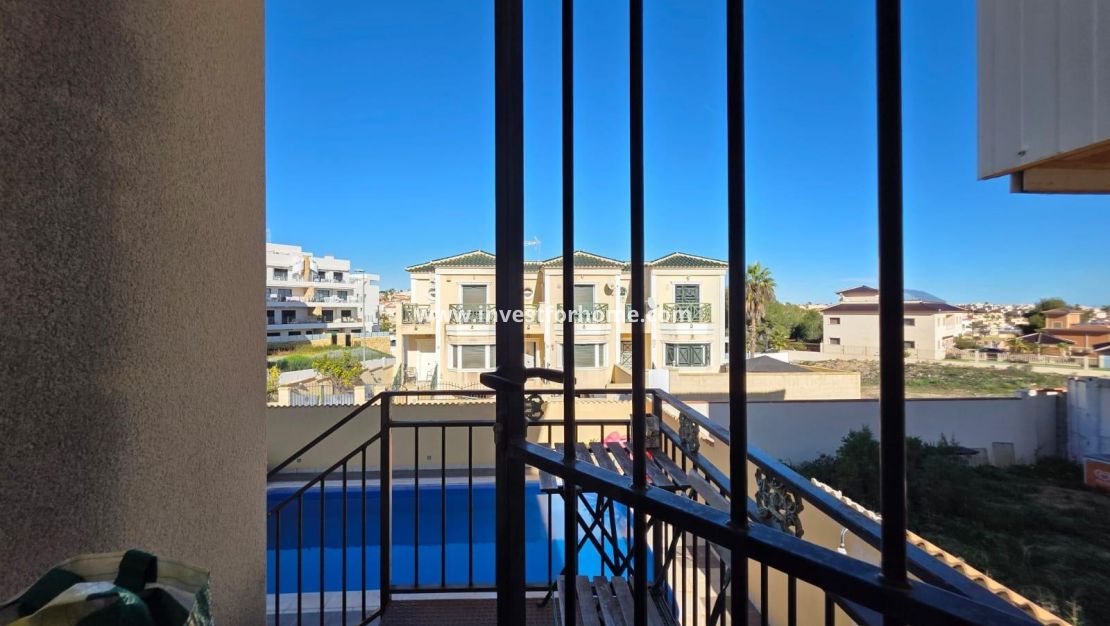 Försäljning - Villa - Orihuela Costa - Villamartín-las Filipinas