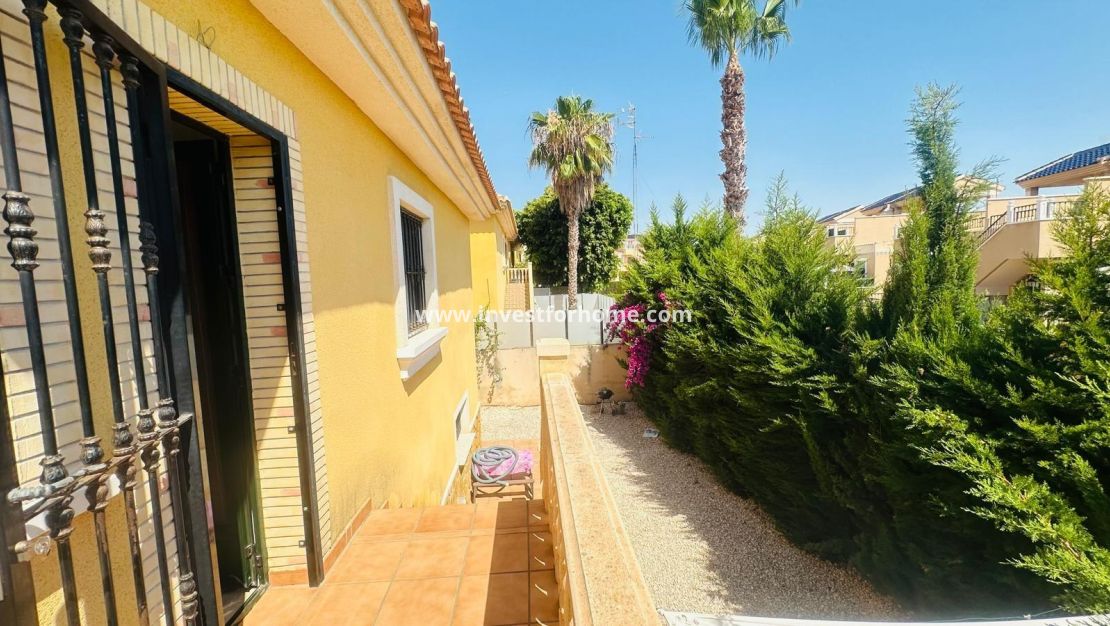 Försäljning - Villa - Orihuela Costa - Villamartin Pau 8