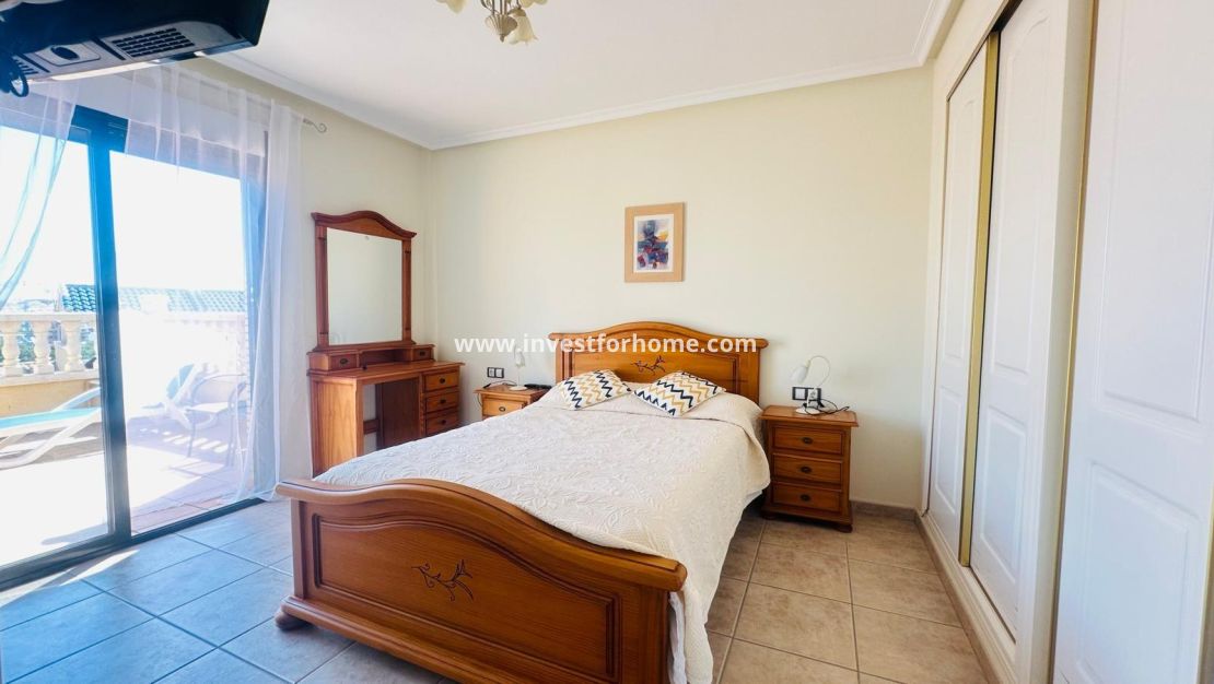 Försäljning - Villa - Orihuela Costa - Villamartin Pau 8