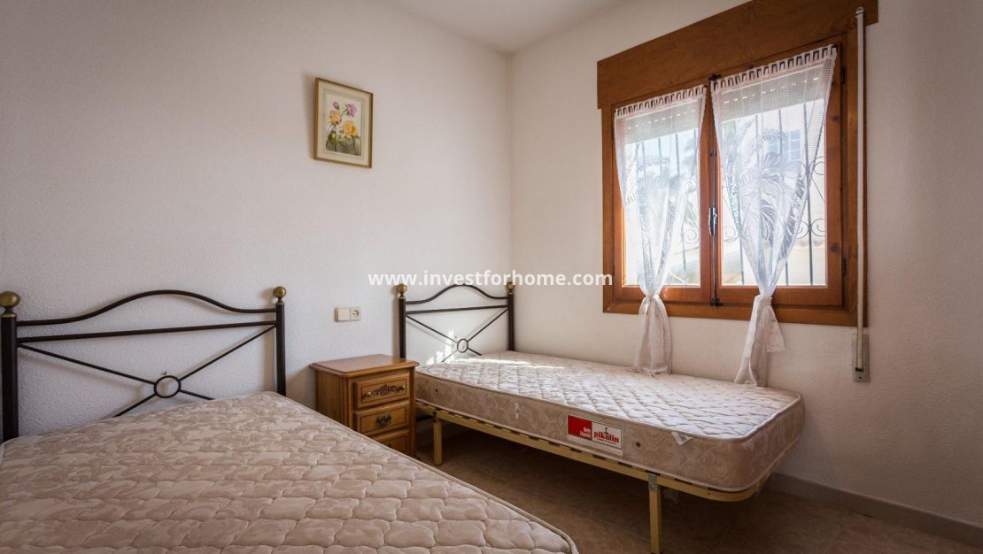 Försäljning - Villa - Orihuela Costa - Villamartín