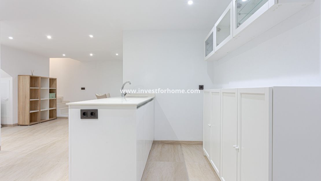 Försäljning - Villa - Orihuela Costa - Villamartín