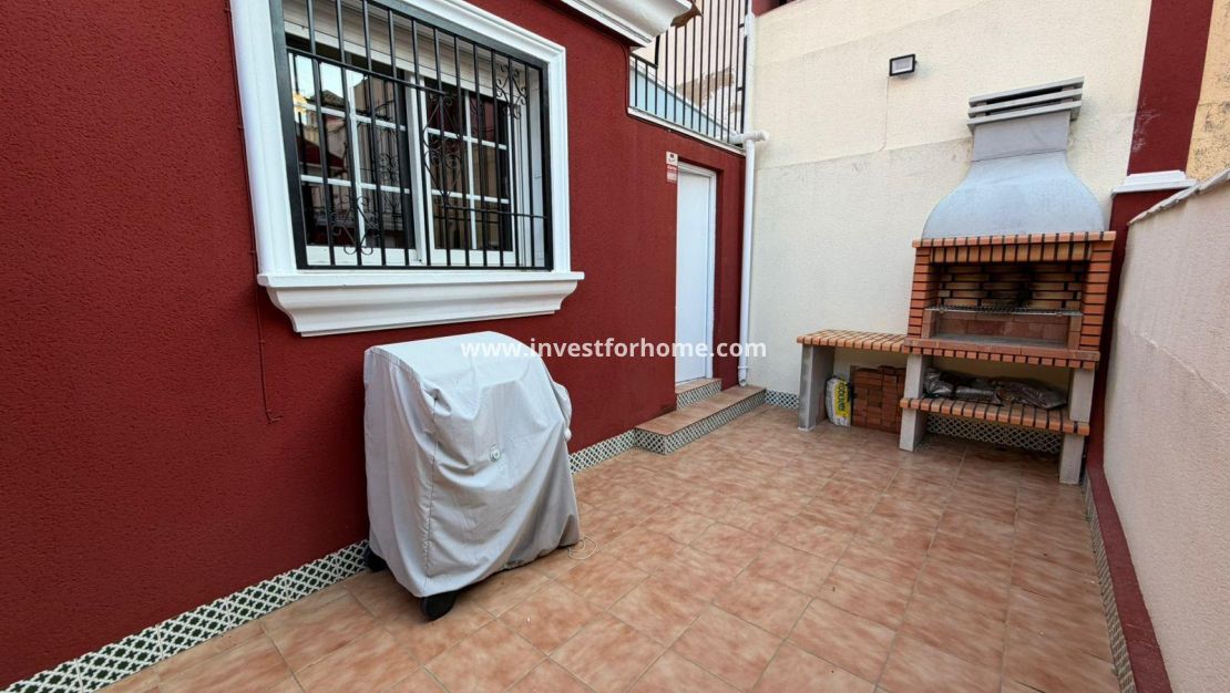 Försäljning - Villa - Orihuela Costa - Villamartín