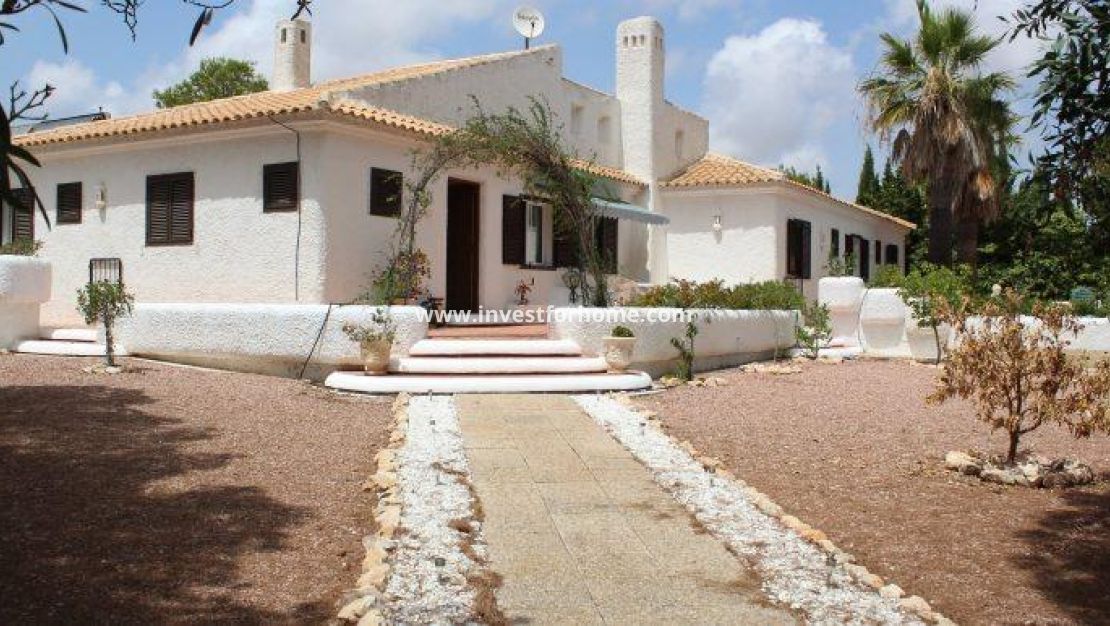 Försäljning - Villa - Orihuela Costa - Villamartín