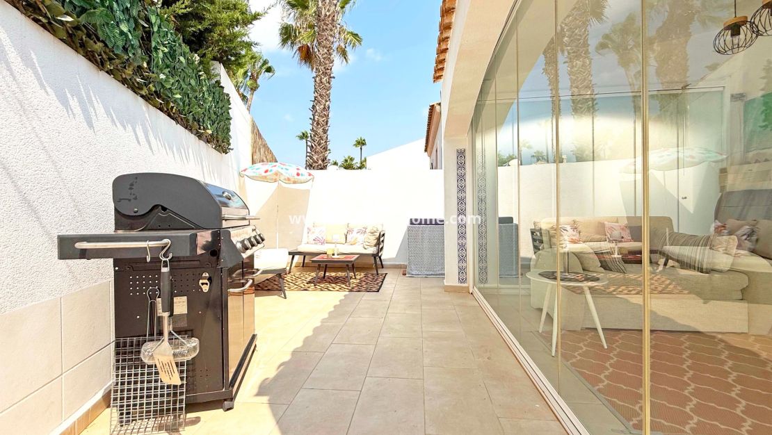 Försäljning - Villa - Orihuela Costa - Villamartín