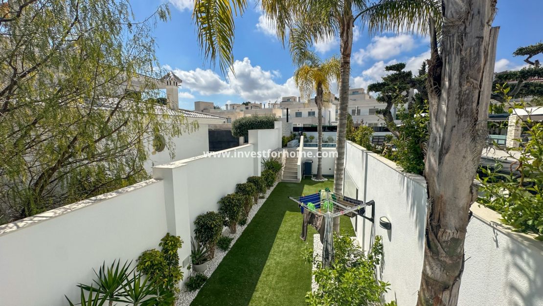 Försäljning - Villa - Orihuela Costa - Villamartín
