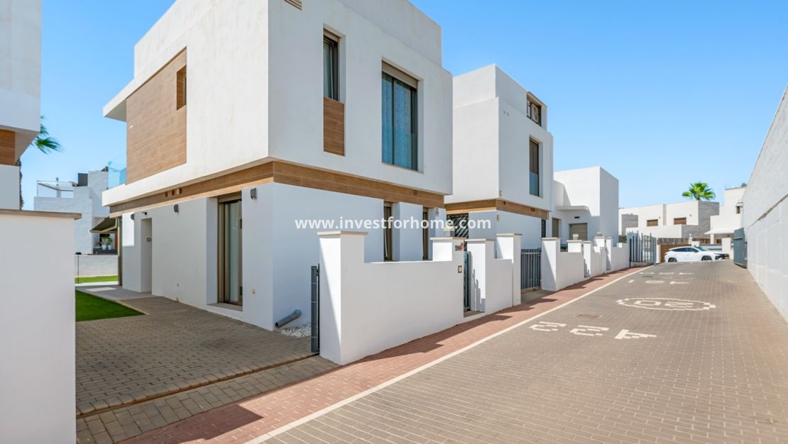 Försäljning - Villa - Orihuela Costa - Villamartín