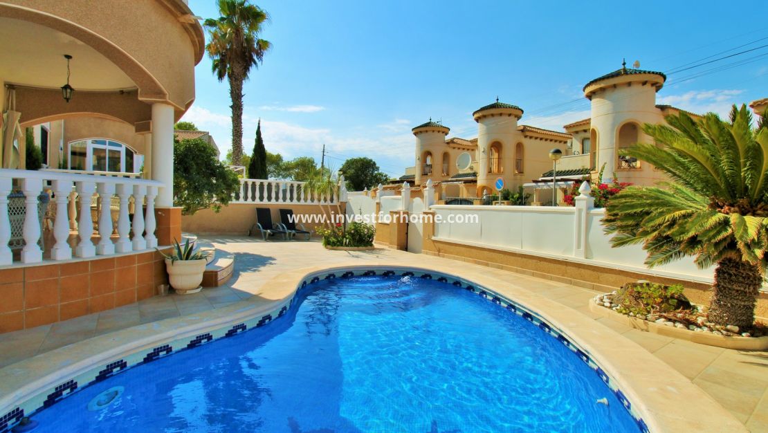 Försäljning - Villa - Orihuela Costa - Villamartín