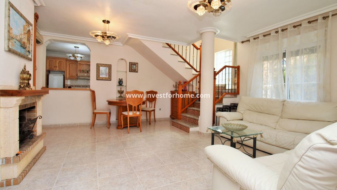 Försäljning - Villa - Orihuela Costa - Villamartín