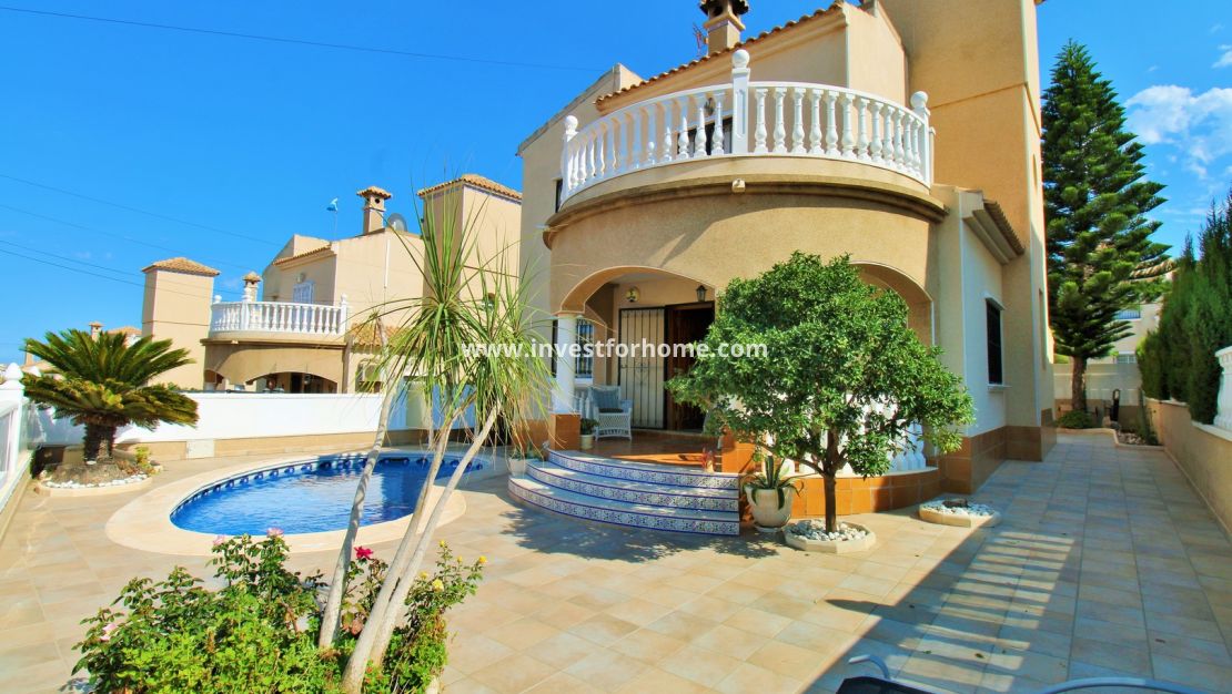 Försäljning - Villa - Orihuela Costa - Villamartín
