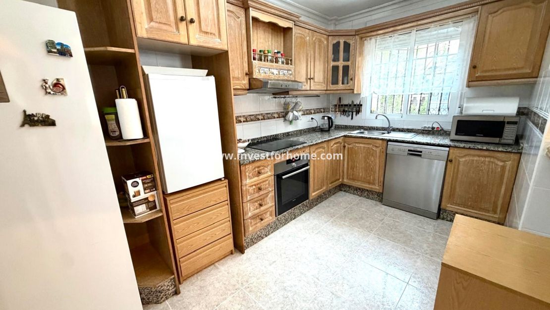 Försäljning - Villa - Orihuela Costa - Villamartín