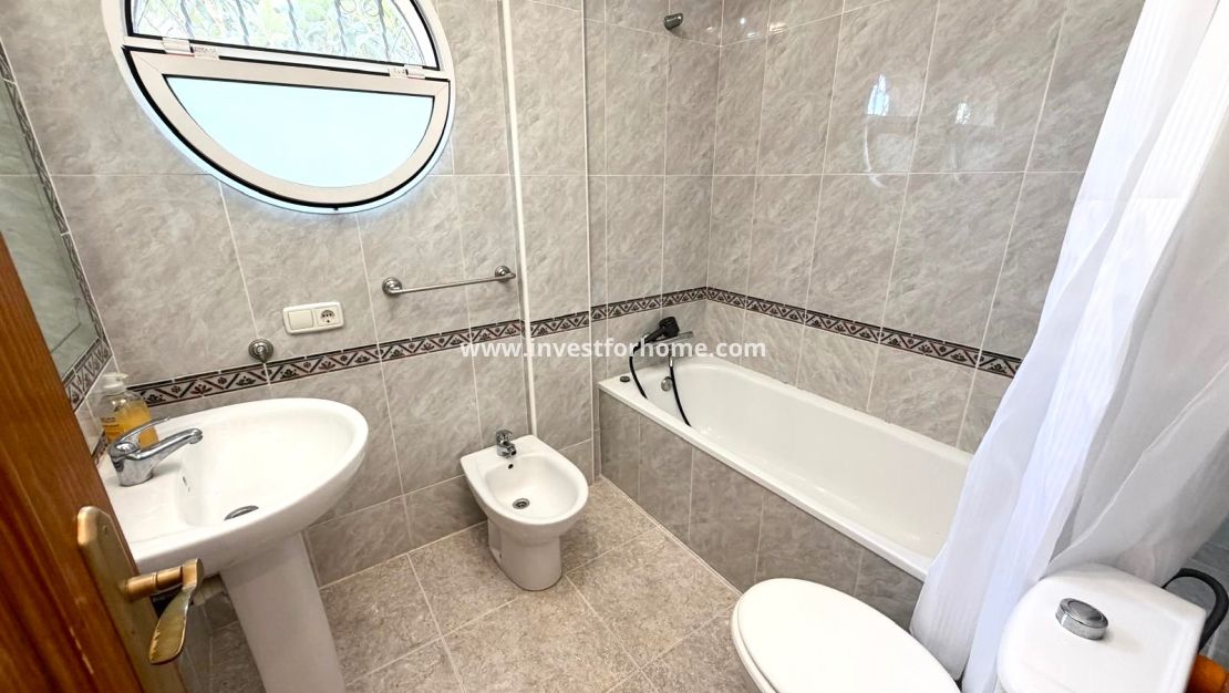 Försäljning - Villa - Orihuela Costa - Villamartín