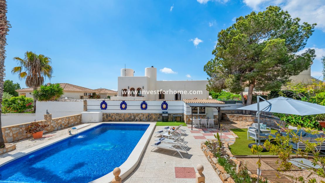 Försäljning - Villa - Pinar de Campoverde - Costa Blanca