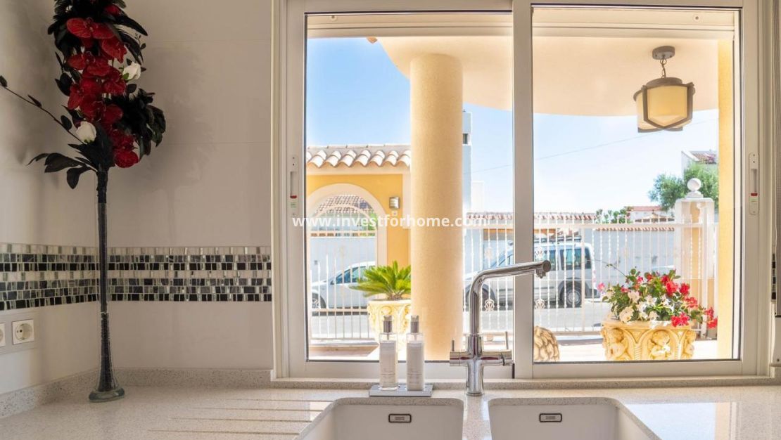 Försäljning - Villa - San Miguel de Salinas - Inland