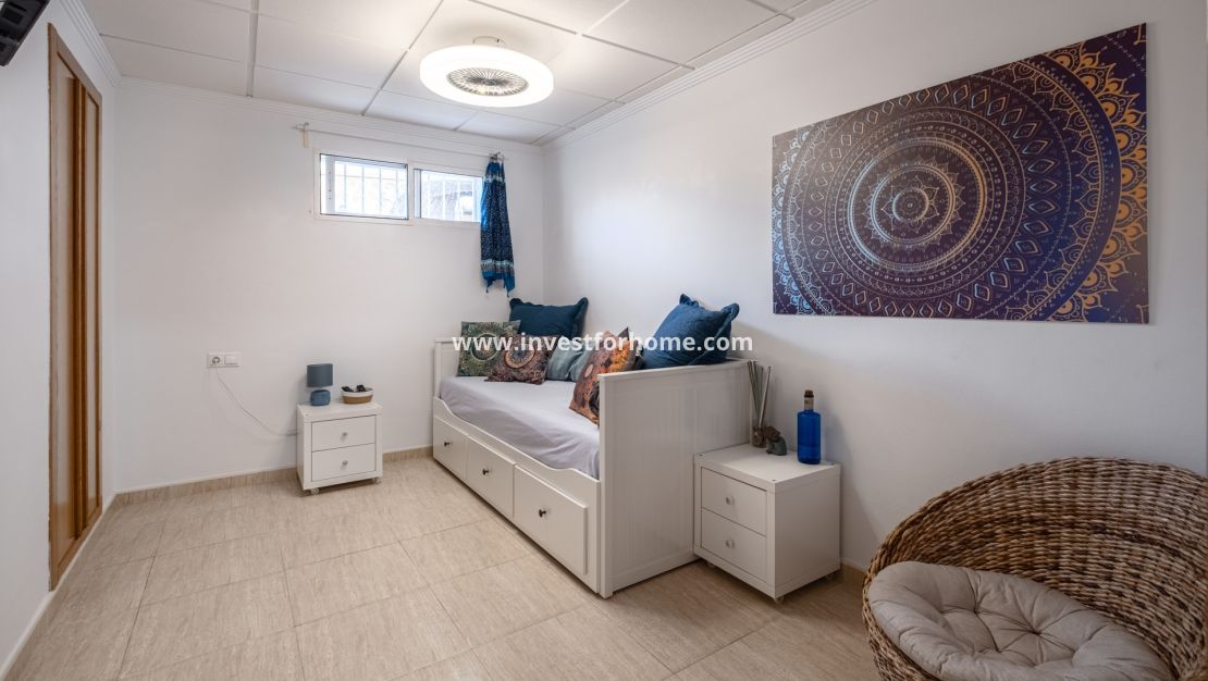 Försäljning - Villa - Santa Pola - Costa Blanca