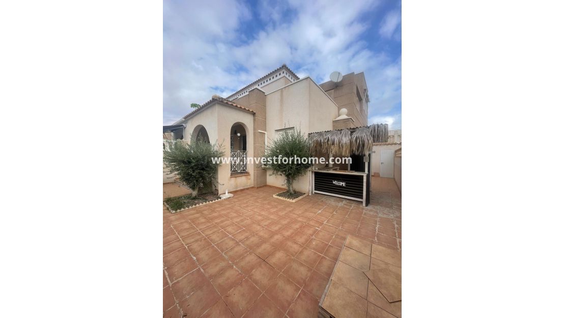 Försäljning - Villa - Torrevieja - aguas nuevas