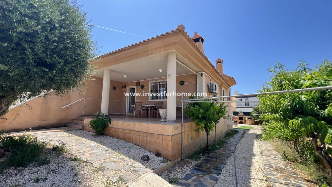 Försäljning - Villa - Torrevieja - aguas nuevas