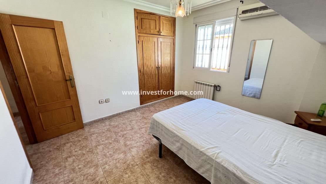 Försäljning - Villa - Torrevieja - aguas nuevas