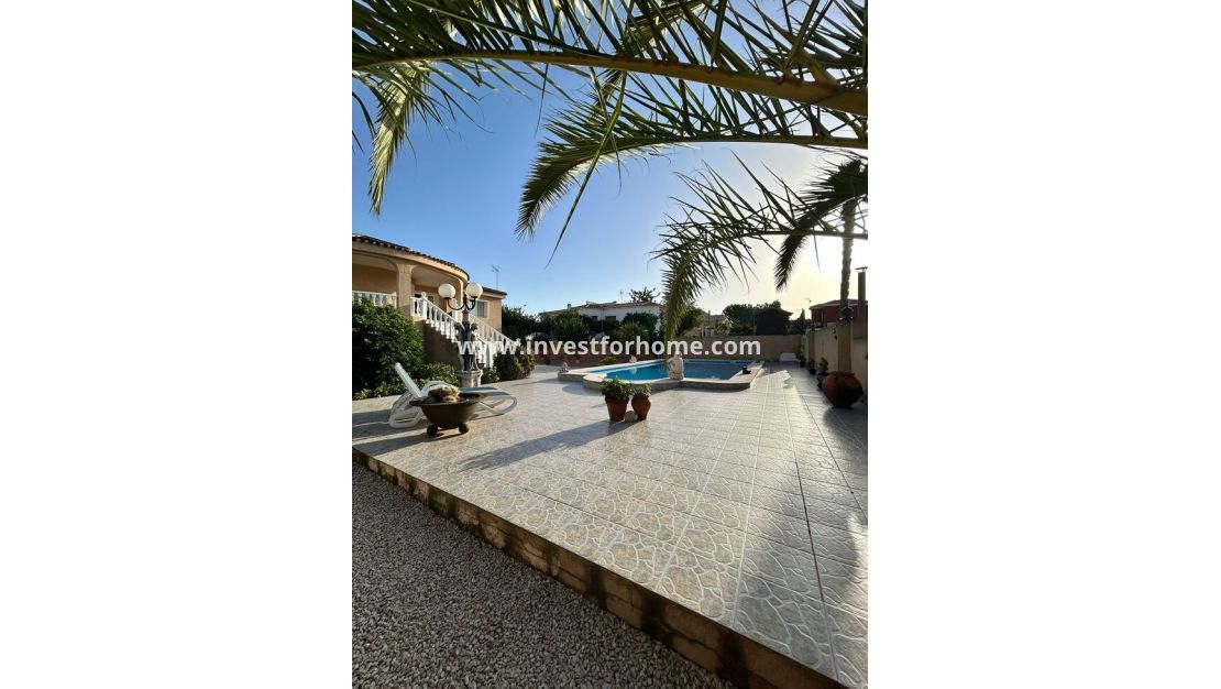 Försäljning - Villa - Torrevieja - aguas nuevas