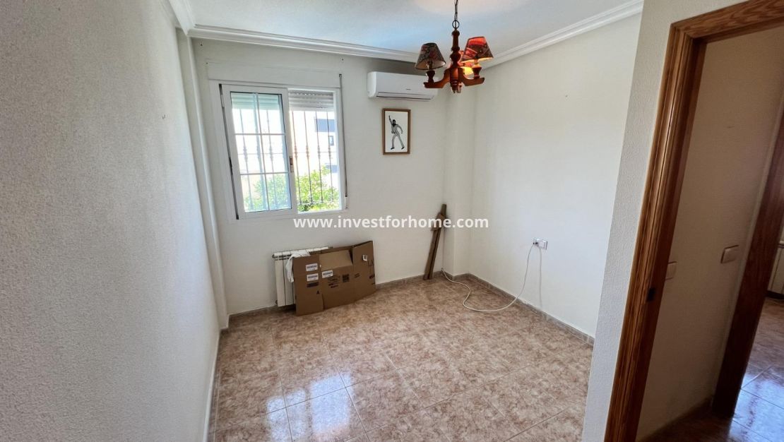 Försäljning - Villa - Torrevieja - aguas nuevas