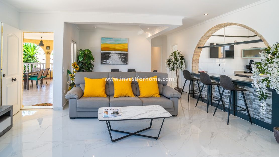 Försäljning - Villa - Torrevieja - Costa Blanca