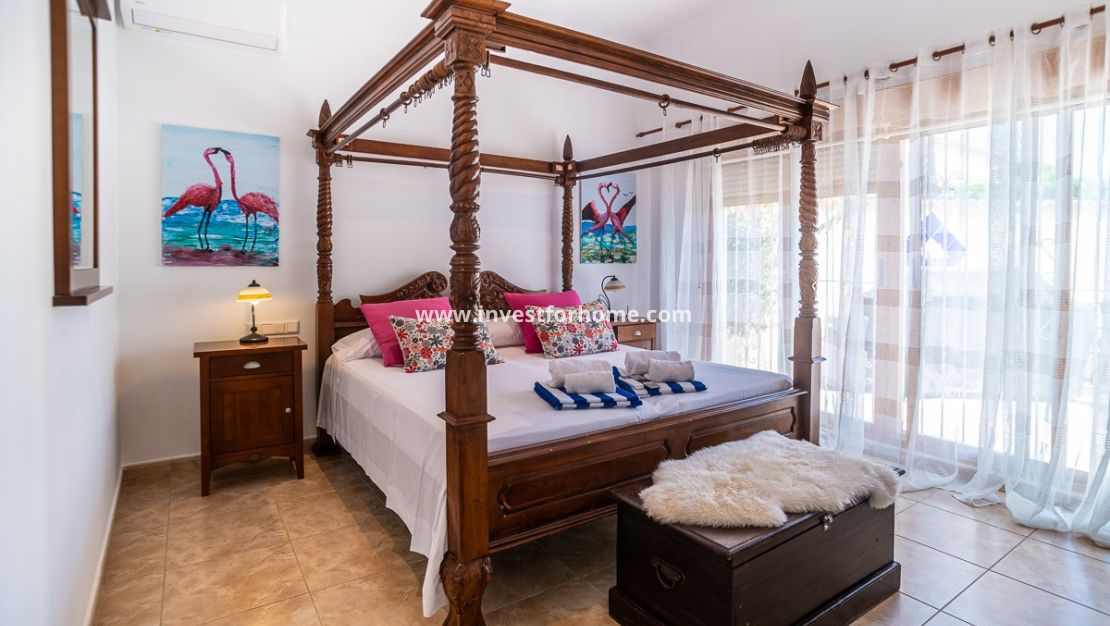 Försäljning - Villa - Torrevieja - Costa Blanca