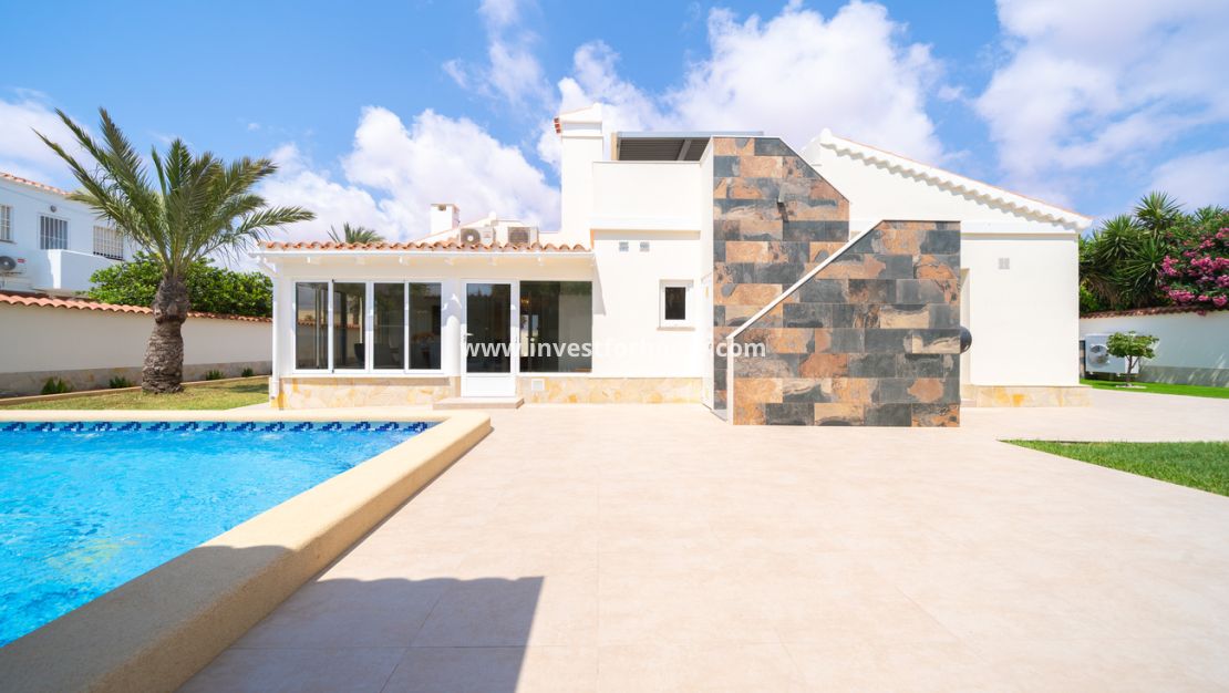 Försäljning - Villa - Torrevieja - Costa Blanca