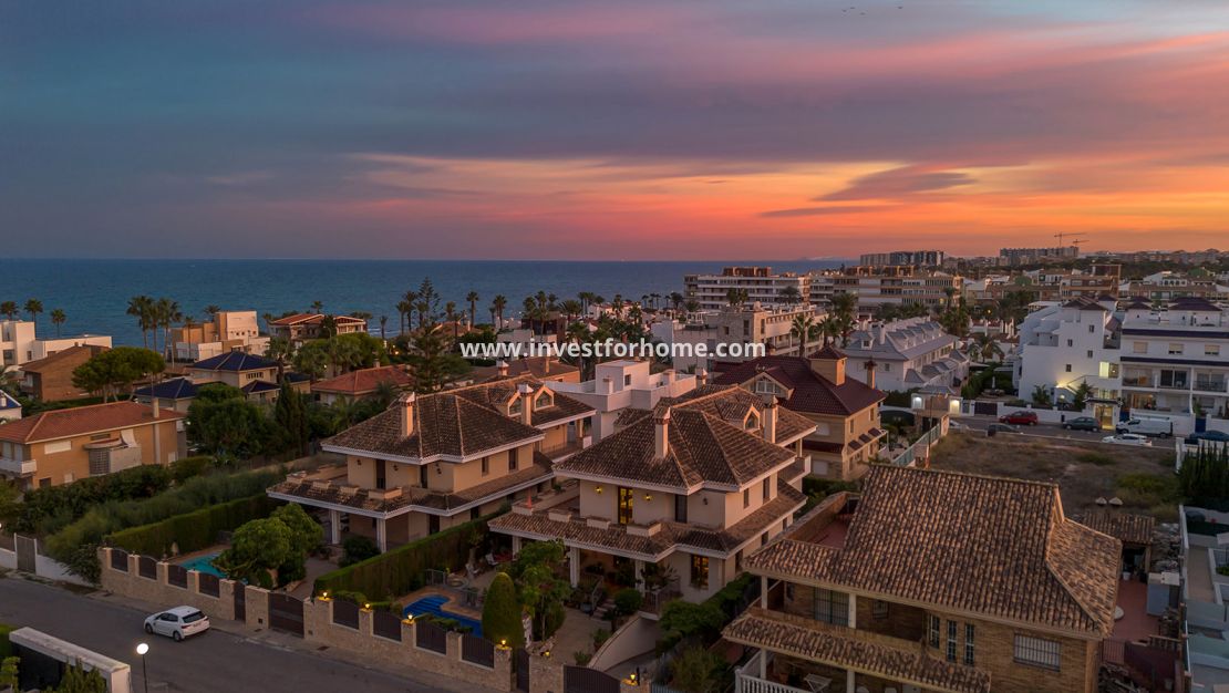 Försäljning - Villa - Torrevieja - Costa Blanca