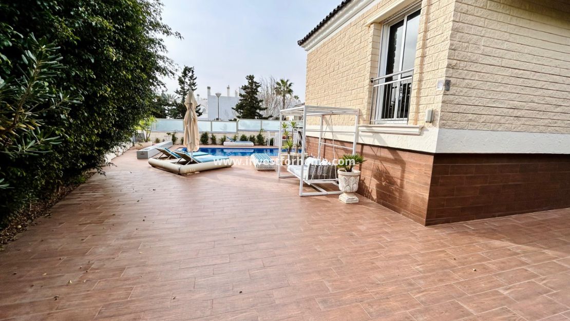 Försäljning - Villa - Torrevieja - Costa Blanca