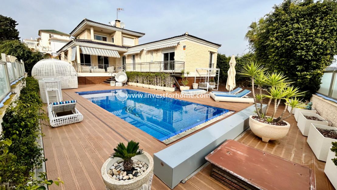 Försäljning - Villa - Torrevieja - Costa Blanca