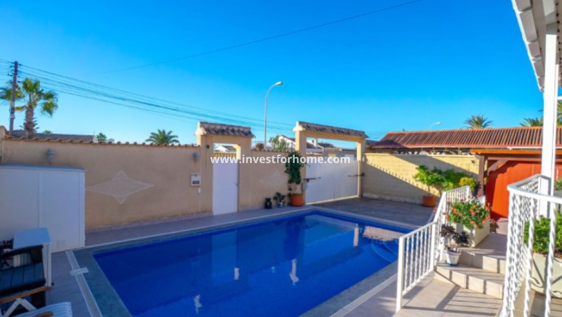Försäljning - Villa - Torrevieja - Costa Blanca