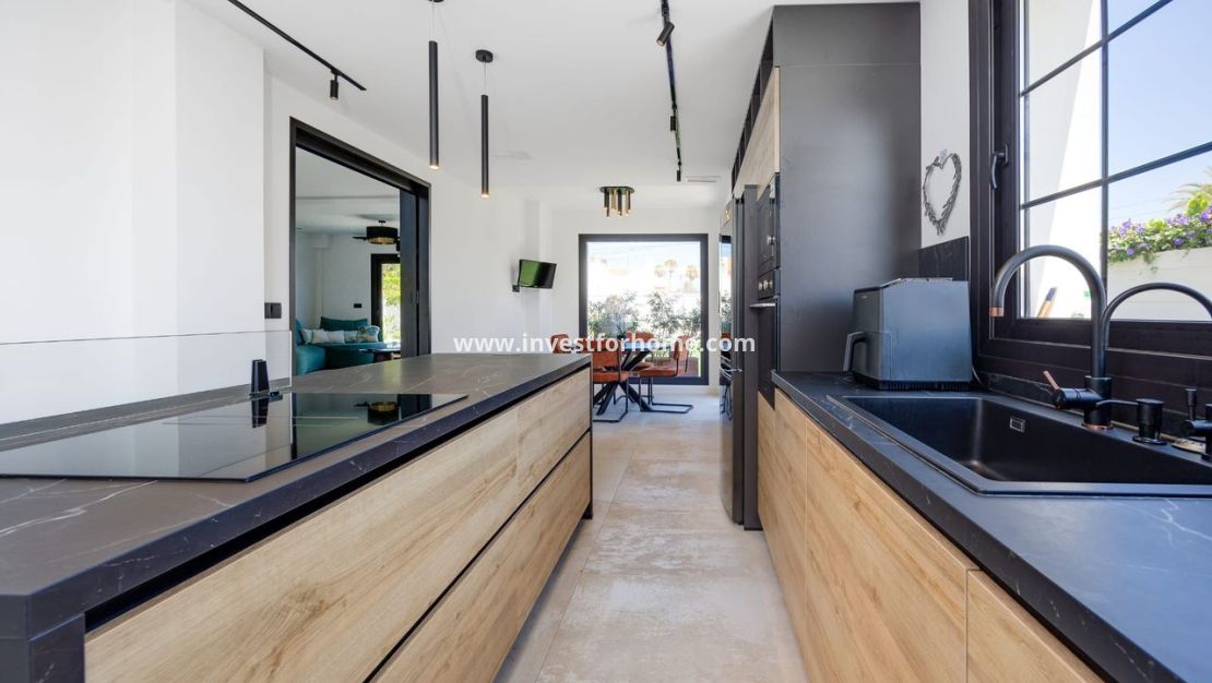 Försäljning - Villa - Torrevieja - Costa Blanca