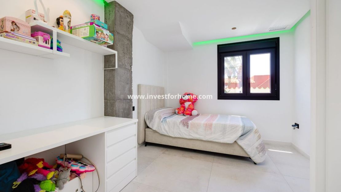 Försäljning - Villa - Torrevieja - Costa Blanca