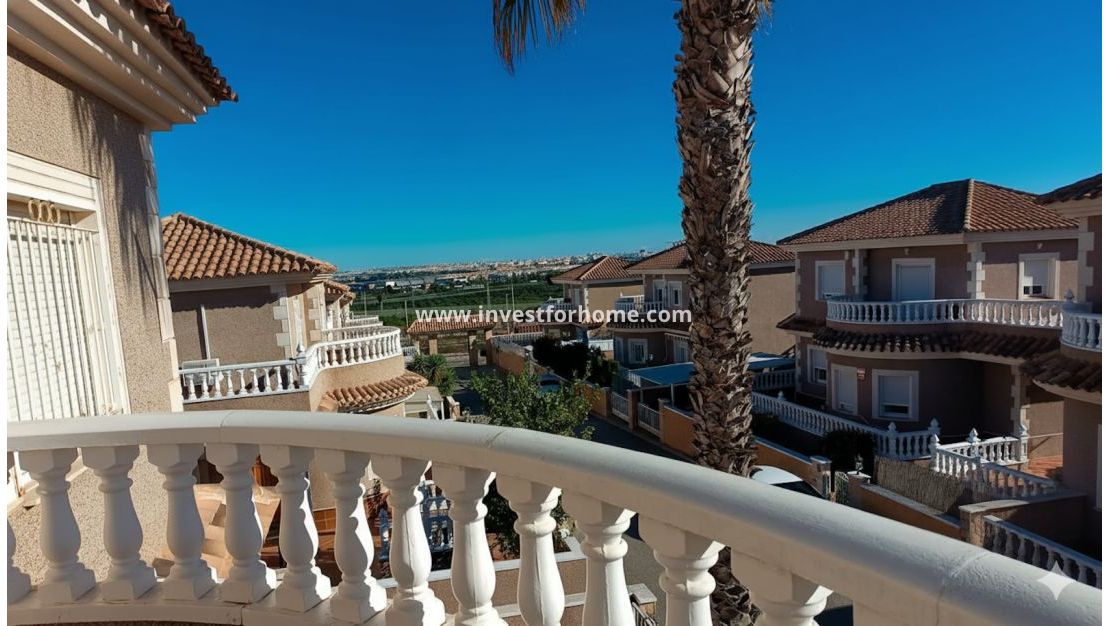 Försäljning - Villa - Torrevieja - Costa Blanca