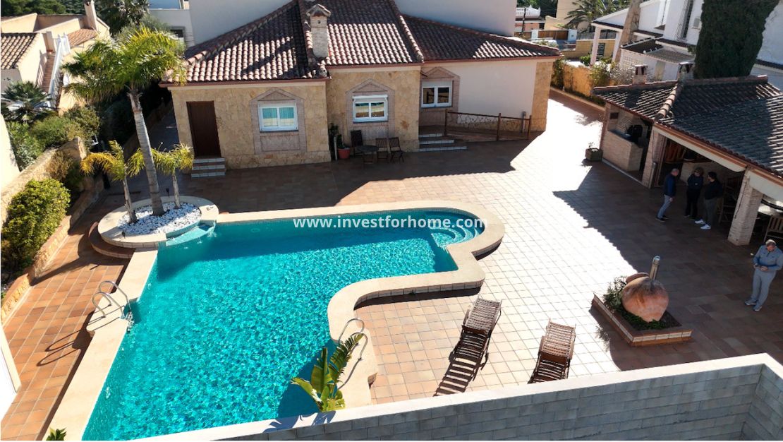 Försäljning - Villa - Torrevieja - Costa Blanca