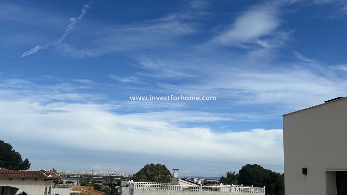 Försäljning - Villa - Torrevieja - Costa Blanca