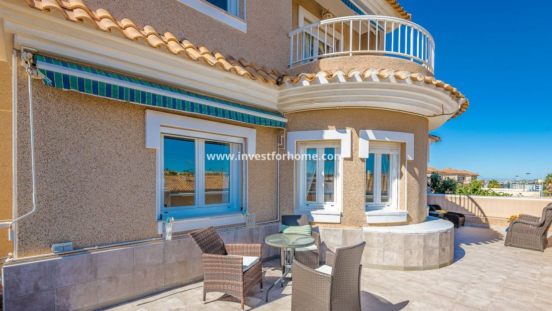 Försäljning - Villa - Torrevieja - Costa Blanca