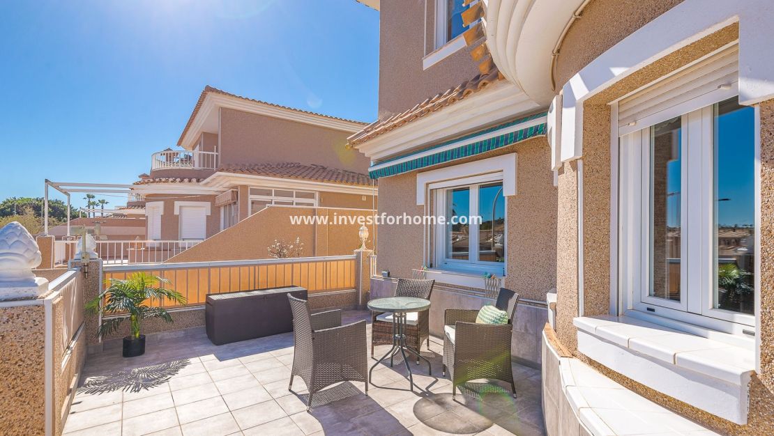 Försäljning - Villa - Torrevieja - Costa Blanca