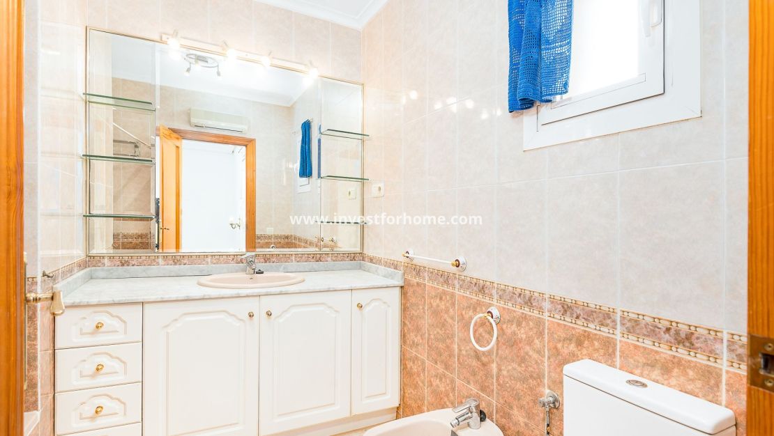 Försäljning - Villa - Torrevieja - Costa Blanca