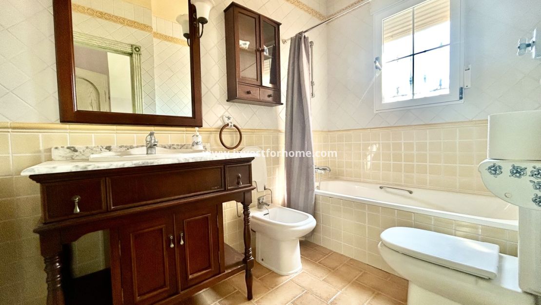 Försäljning - Villa - Torrevieja - Costa Blanca