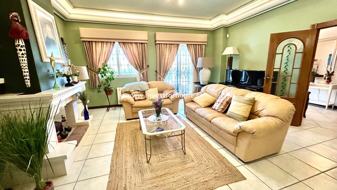 Försäljning - Villa - Torrevieja - Costa Blanca