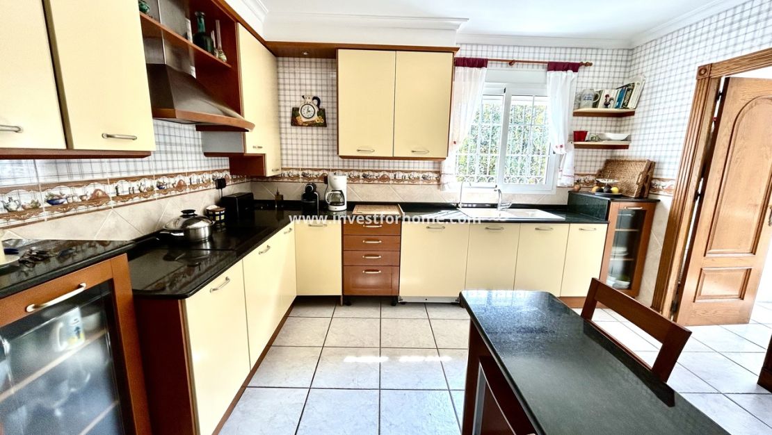 Försäljning - Villa - Torrevieja - Costa Blanca