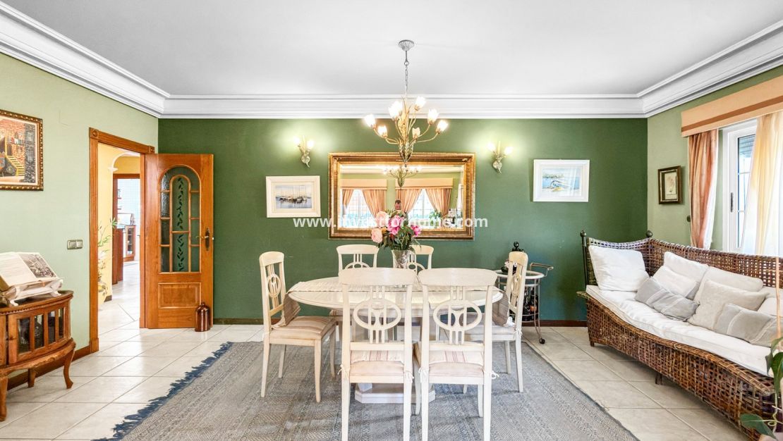 Försäljning - Villa - Torrevieja - Costa Blanca