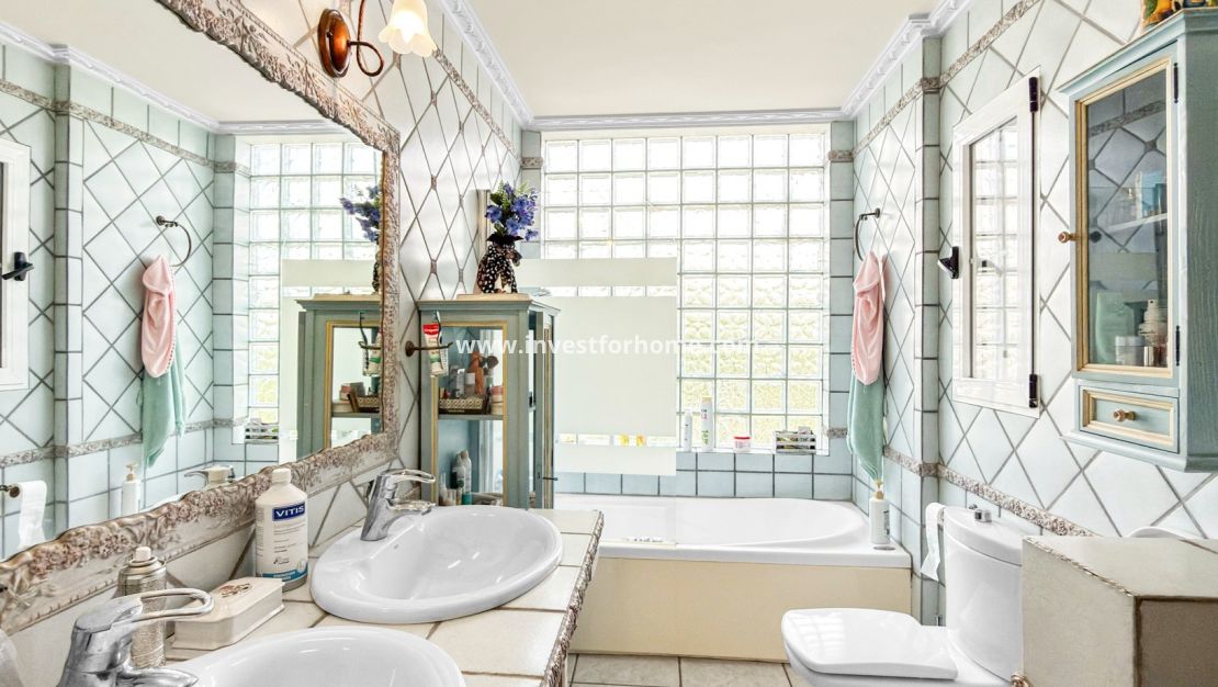 Försäljning - Villa - Torrevieja - Costa Blanca