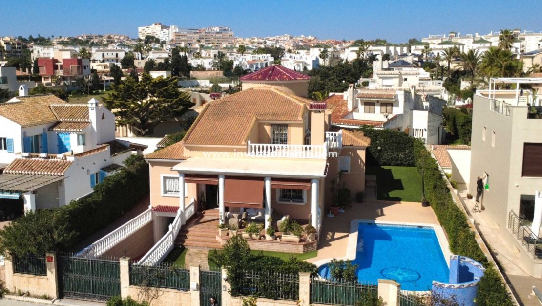 Försäljning - Villa - Torrevieja - Costa Blanca