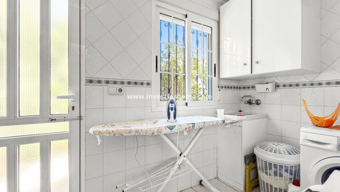 Försäljning - Villa - Torrevieja - Costa Blanca