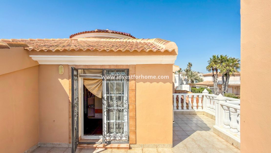 Försäljning - Villa - Torrevieja - Costa Blanca
