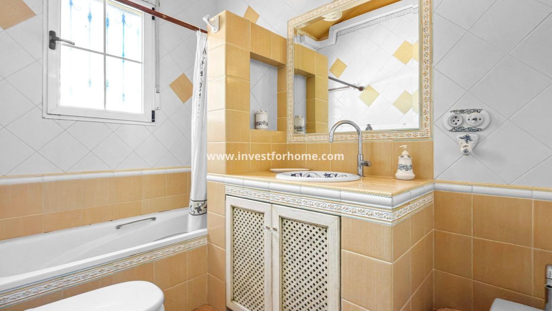 Försäljning - Villa - Torrevieja - Costa Blanca