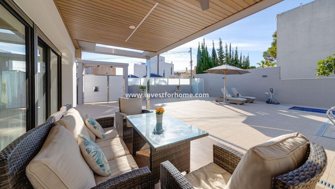 Försäljning - Villa - Torrevieja - Costa Blanca